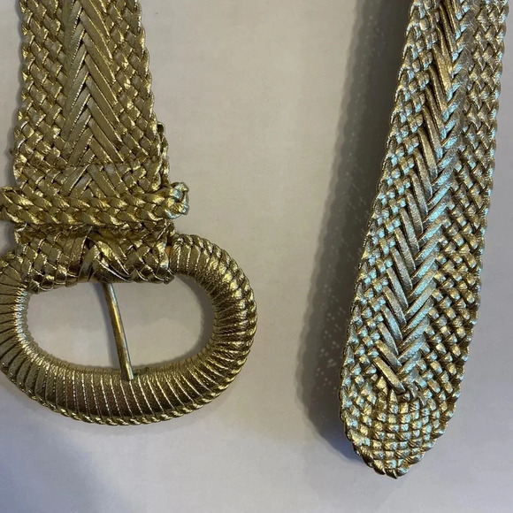Gold 1 5/8” braided woven women’s belt - Picture 5 of 5